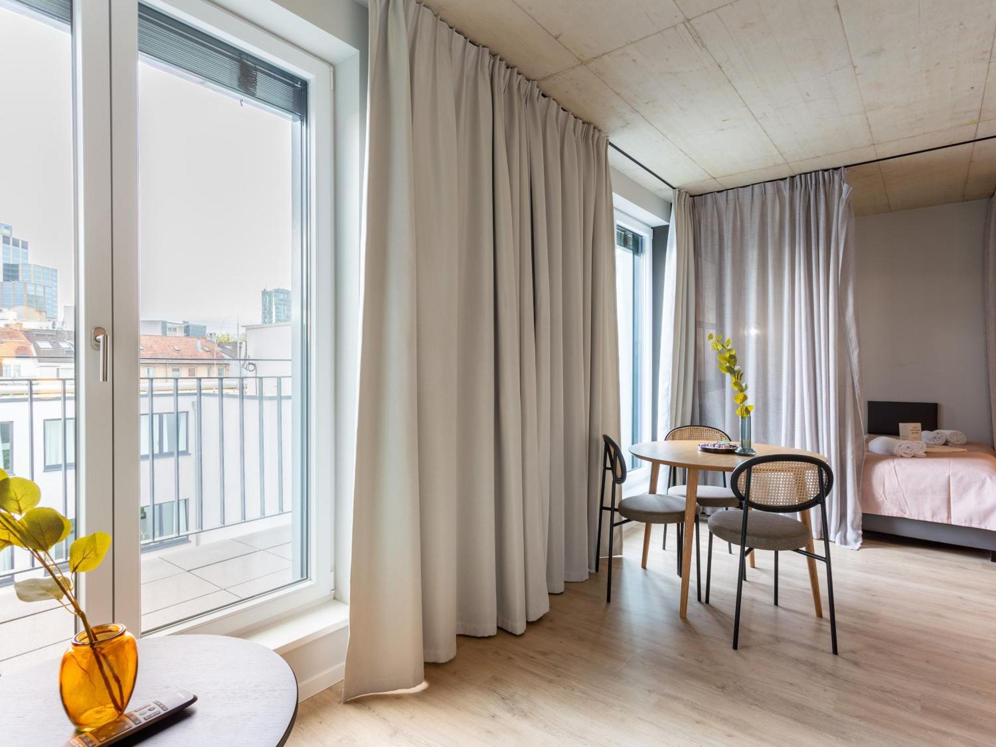Limehome Duesseldorf Stresemannstrasse - Digital Access חדר תמונה