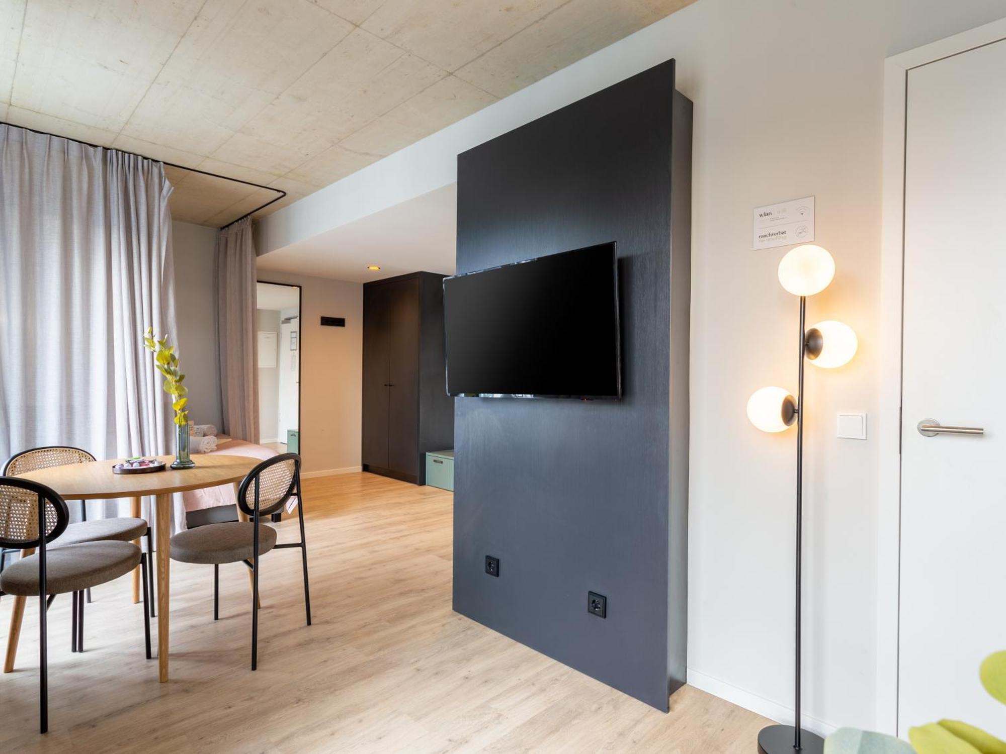 Limehome Duesseldorf Stresemannstrasse - Digital Access חדר תמונה